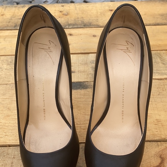 EUC Giuseppe Zanotti Vero Cuoio Black Leather Shoes Stiletto Heels - Picture 2 of 16